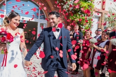 1_grenade-photographe-mariage-sortie-mairie-GB-studiophoto.com_