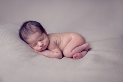 toulouse-photographe-bébé-posing-pose-GB-studiophoto.com_