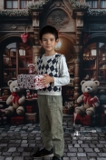 seance-photo-noel-en-famille-avec-decor-en-studio-a-cornebarrieu